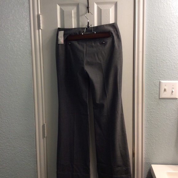 Two piece suit.Jacket size 4 and slacks size 6 - Picture 3 of 4